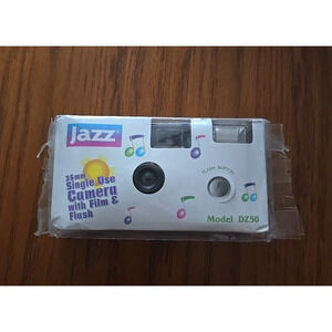NEW Jazz Single Use 35mm Film & Flash Model DZ50 with 27 Exp Disposable Camera